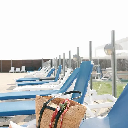 בקתה Klit Glamping לוקן