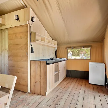Klit Glamping * לוקן